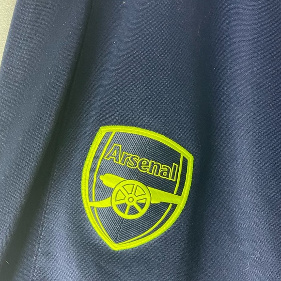 Arsenal Shorts - Navy with Neon yellow - Picture 2 of 6